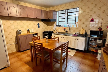 Sobrado à venda no Bairro da Ayrosa na Rua Bem-Te-Vi, 