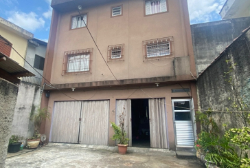 Sobrado à venda no Bairro da Ayrosa na Rua Bem-Te-Vi, 