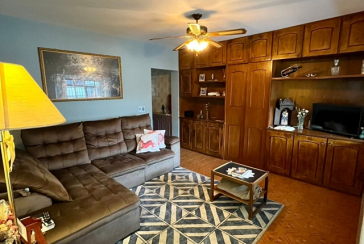 Sobrado à venda no Bairro da Ayrosa na Rua Bem-Te-Vi, 