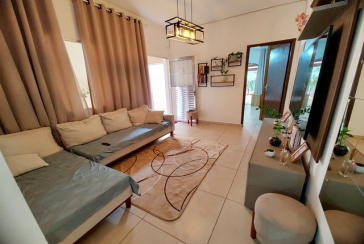 Casa Assobradada à venda no Bairro do Jardim Regina na Rua Crispim Santos