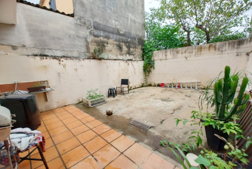 Casa Assobradada à venda no Bairro do Jardim Regina na Rua Crispim Santos