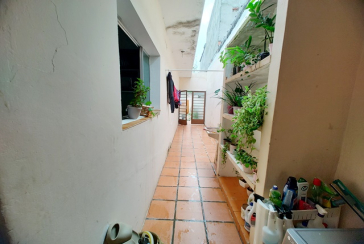 Casa Assobradada à venda no Bairro do Jardim Regina na Rua Crispim Santos