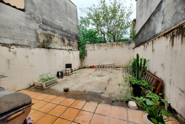Casa Assobradada à venda no Bairro do Jardim Regina na Rua Crispim Santos
