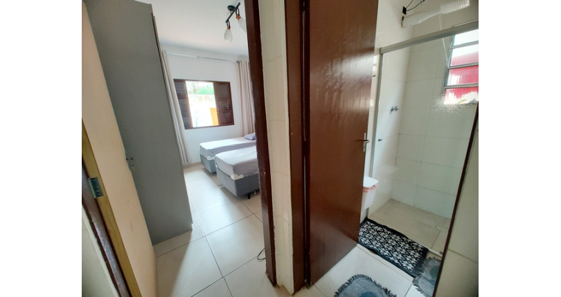 Casa Assobradada à venda no Bairro do Jardim Regina na Rua Crispim Santos