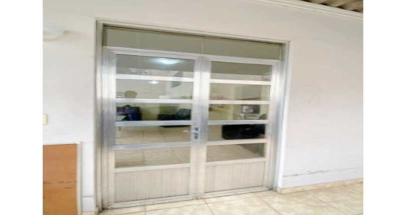 Imóvel Comercial à venda no Bairro da Nossa Senhora do Ó na Rua Chico de Paula