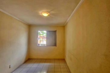 Sobrado à venda no Bairro do Conjunto Residencial Vista Verde na Rua José Carlos de Resende