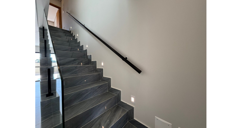 Sobrado Alto Requinte novo à venda no Bairro do Parque São Domingos na Rua Waltrudes Correa 633