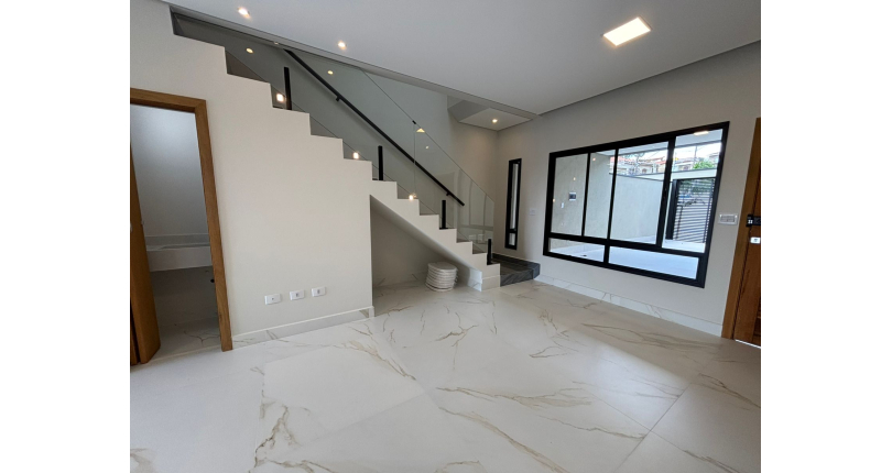 Sobrado Alto Requinte novo à venda no Bairro do Parque São Domingos na Rua Waltrudes Correa 633