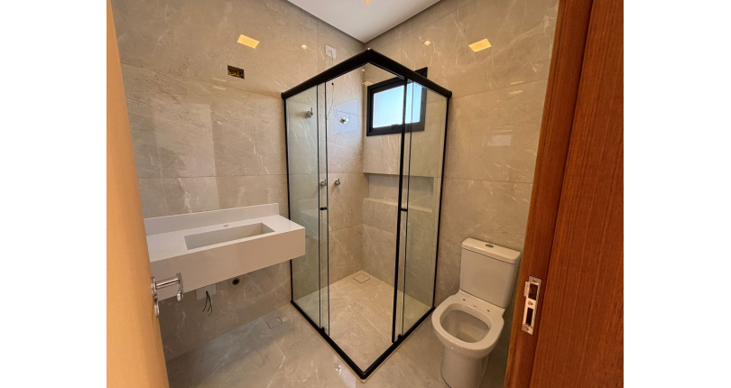 Lindo Sobrado Alto Requinte novo à venda no Bairro do Parque São Domingos na Rua Waltrudes Correa 634, 