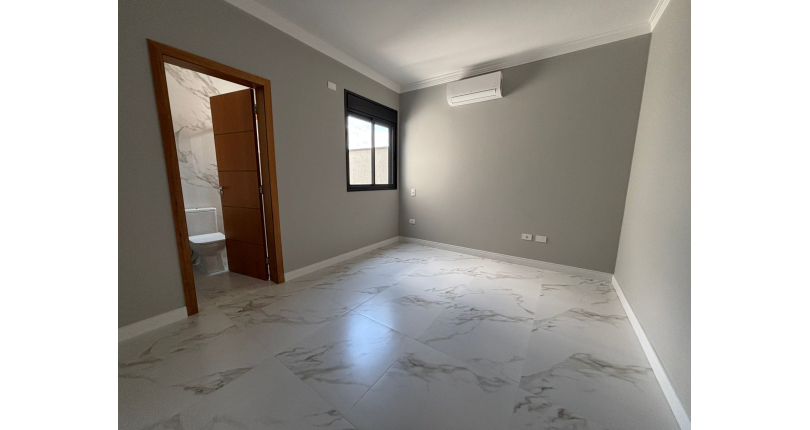 Belo Sobrado de Alto Padrão novo à venda no Bairro do Parque São Domingos na Rua Homero Sales 