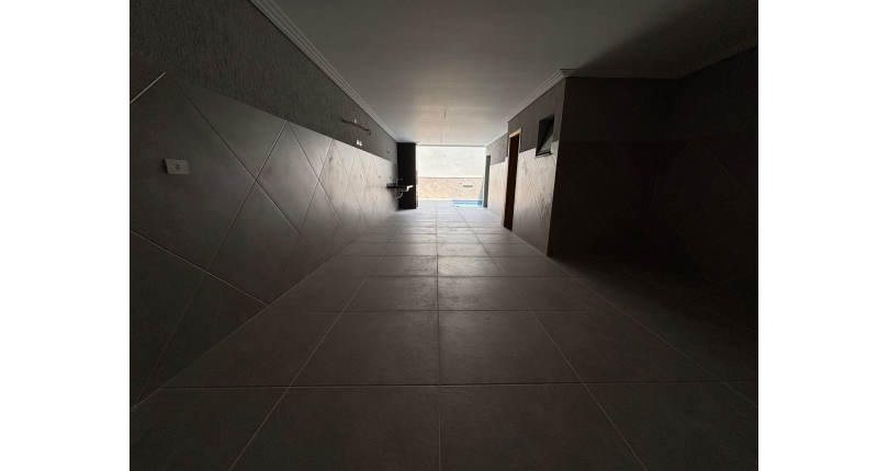 Belo Sobrado de Alto Padrão novo à venda no Bairro do Parque São Domingos na Rua Homero Sales 