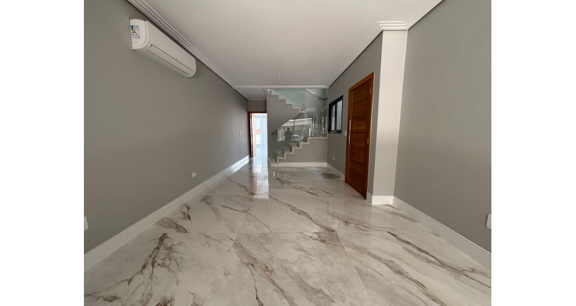 Belo Sobrado de Alto Padrão novo à venda no Bairro do Parque São Domingos na Rua Homero Sales 