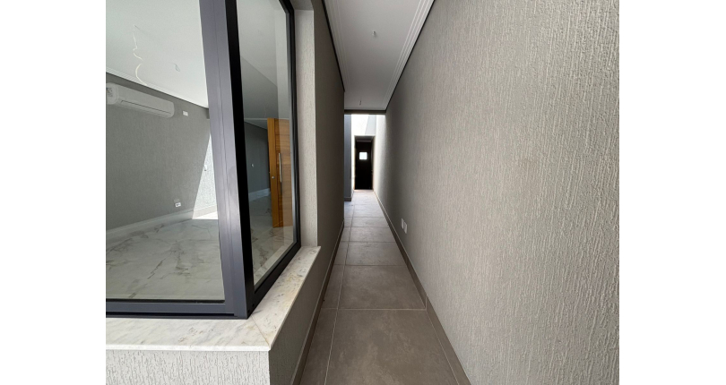 Belo Sobrado de Alto Padrão novo à venda no Bairro do Parque São Domingos na Rua Homero Sales 