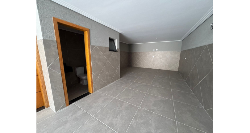 Belo Sobrado de Alto Padrão novo à venda no Bairro do Parque São Domingos na Rua Homero Sales 