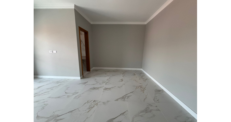 Belo Sobrado de Alto Padrão novo à venda no Bairro do Parque São Domingos na Rua Homero Sales 