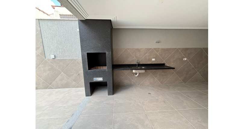 Belo Sobrado de Alto Padrão novo à venda no Bairro do Parque São Domingos na Rua Homero Sales