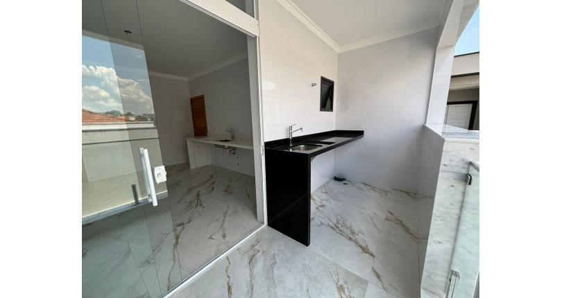 Belo Sobrado de Alto Padrão novo à venda no Bairro do Parque São Domingos na Rua Homero Sales