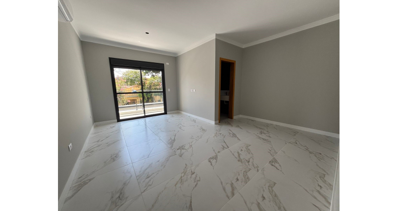 Belo Sobrado de Alto Padrão novo à venda no Bairro do Parque São Domingos na Rua Homero Sales