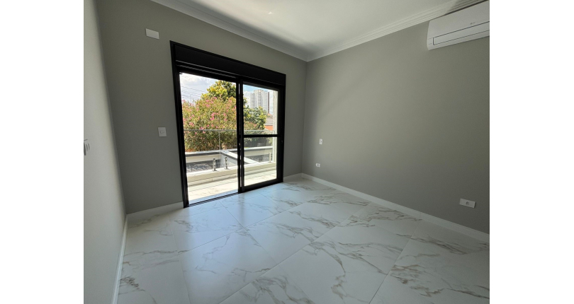 Belo Sobrado de Alto Padrão novo à venda no Bairro do Parque São Domingos na Rua Homero Sales