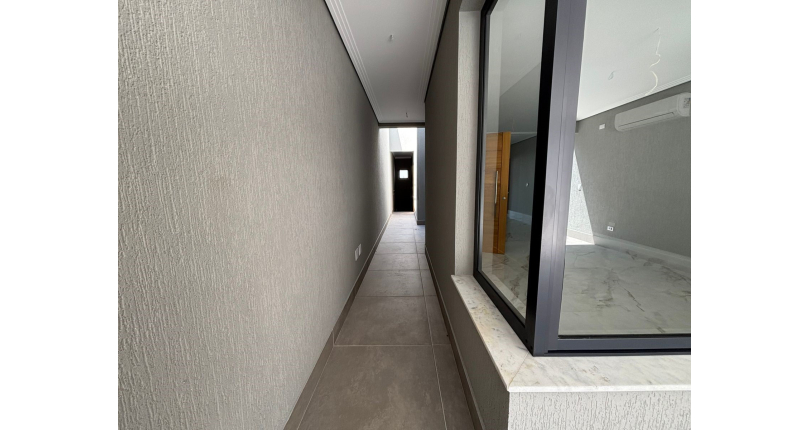 Belo Sobrado de Alto Padrão novo à venda no Bairro do Parque São Domingos na Rua Homero Sales