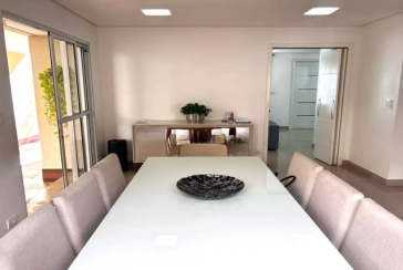 Belo Sobrado à venda no Bairro do Jardim Líbano na Rua João de Almeida e Silva,