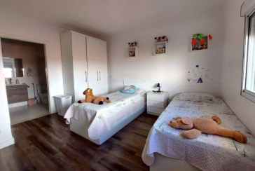 Belo Sobrado à venda no Bairro do Jardim Líbano na Rua João de Almeida e Silva,