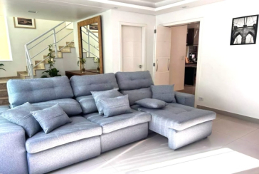 Belo Sobrado à venda no Bairro do Jardim Líbano na Rua João de Almeida e Silva,