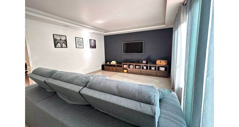 Belo Sobrado à venda no Bairro do Jardim Líbano na Rua João de Almeida e Silva,