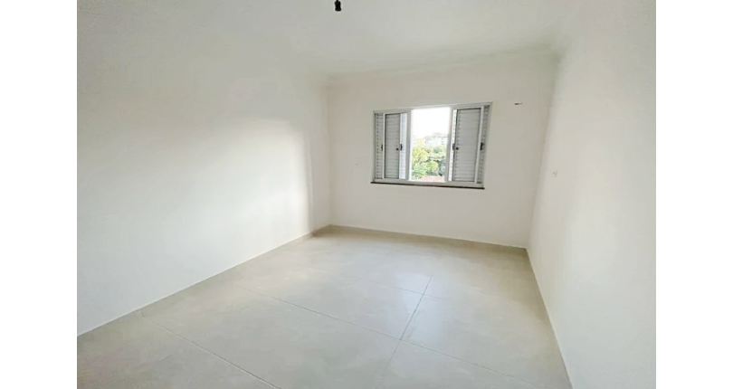 Belo Sobrado novo à venda no Bairro da Chácara Inglesa na Rua Antônio Carlos Ferreira 156