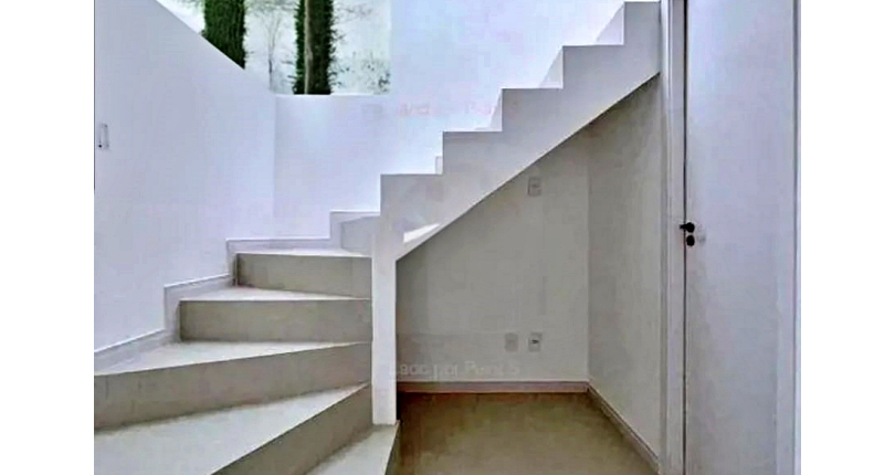 Sobrado à venda Rua Dona Maria Angélica, 513, Ayrosa - Imóveis à Venda