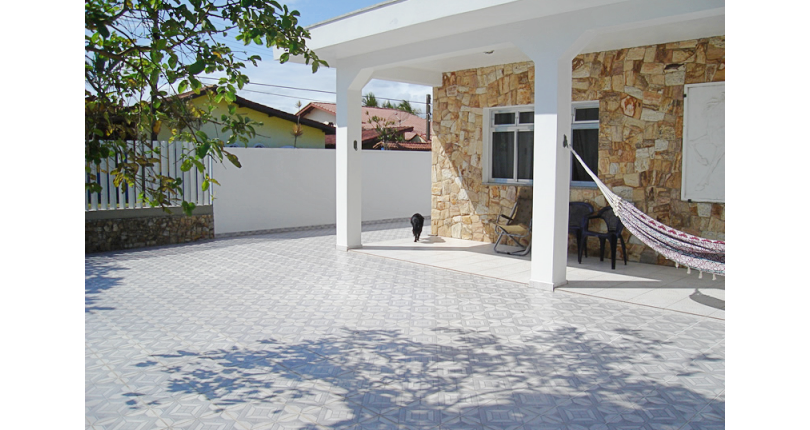 Casa térrea à venda em Itanhaém no Jardim Grandesp 