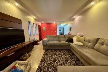 Belo Sobrado à venda no Bairro do Parque São Domingos na Rua Doutor Odon Carlos de Figueiredo Ferraz