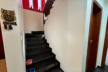 Belo Sobrado à venda no Bairro do Parque São Domingos na Rua Doutor Odon Carlos de Figueiredo Ferraz