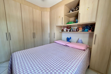 Belo Sobrado à venda no Bairro do Parque São Domingos na Rua Doutor Odon Carlos de Figueiredo Ferraz