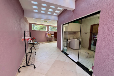 Belo Sobrado à venda no Bairro do Parque São Domingos na Rua Doutor Odon Carlos de Figueiredo Ferraz