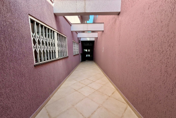 Belo Sobrado à venda no Bairro do Parque São Domingos na Rua Doutor Odon Carlos de Figueiredo Ferraz