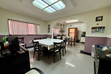 Belo Sobrado à venda no Bairro do Parque São Domingos na Rua Doutor Odon Carlos de Figueiredo Ferraz