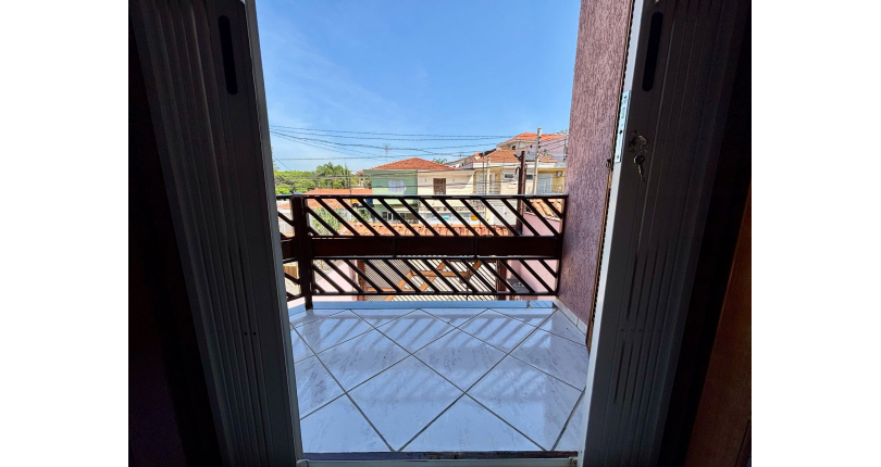 Belo Sobrado à venda no Bairro do Parque São Domingos na Rua Doutor Odon Carlos de Figueiredo Ferraz