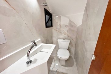 Lindo Sobrado Novo à venda Bairro do Parque São Domingos na Avenida General Charles de Gaulle 448,