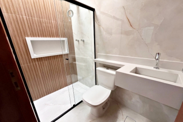 Lindo Sobrado Novo à venda Bairro do Parque São Domingos na Avenida General Charles de Gaulle 448,