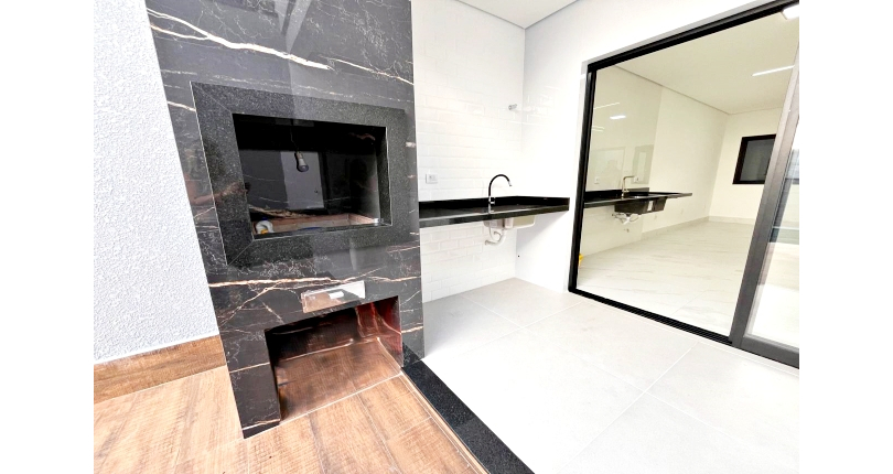 Lindo Sobrado Novo à venda Bairro do Parque São Domingos na Avenida General Charles de Gaulle 448,