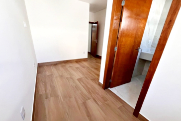 Lindo Sobrado Novo à venda Bairro do Parque São Domingos na Avenida General Charles de Gaulle 446, 