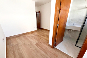 Lindo Sobrado Novo à venda Bairro do Parque São Domingos na Avenida General Charles de Gaulle 446, 