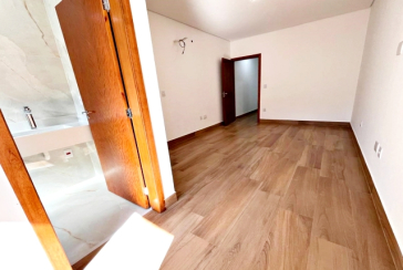 Lindo Sobrado Novo à venda Bairro do Parque São Domingos na Avenida General Charles de Gaulle 446, 