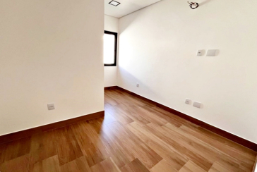 Lindo Sobrado Novo à venda Bairro do Parque São Domingos na Avenida General Charles de Gaulle 446, 