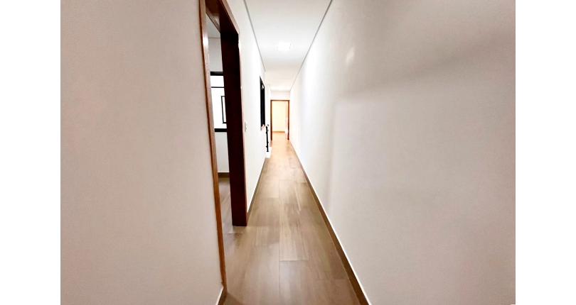 Lindo Sobrado Novo à venda Bairro do Parque São Domingos na Avenida General Charles de Gaulle 446, 