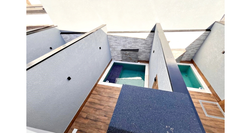 Lindo Sobrado Novo à venda Bairro do Parque São Domingos na Avenida General Charles de Gaulle 446, 