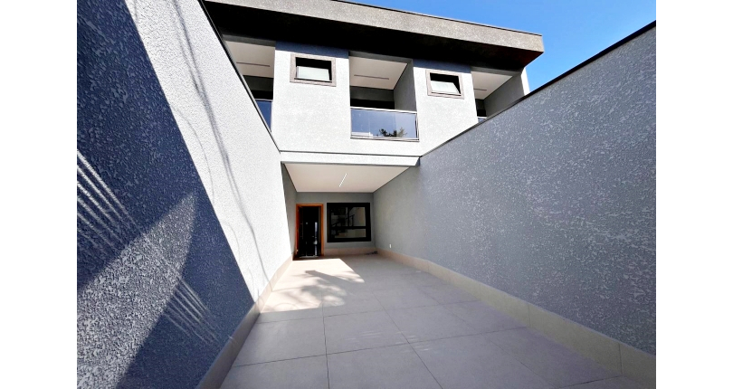 Lindo Sobrado Novo à venda Bairro do Parque São Domingos na Avenida General Charles de Gaulle 446, 