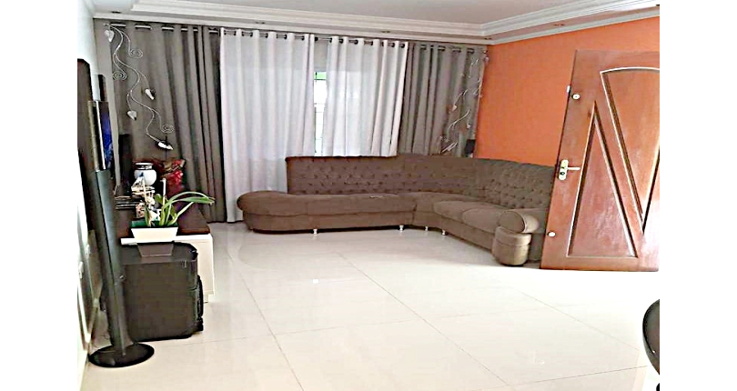 Bom Sobrado à venda no Bairro do Parque Nações Unidas na Rua Ciríaco Jimenez,