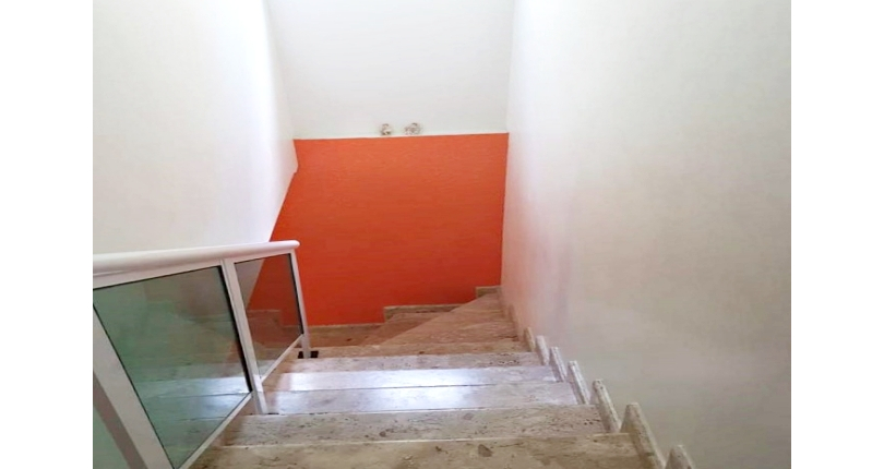 Bom Sobrado à venda no Bairro do Parque Nações Unidas na Rua Ciríaco Jimenez,